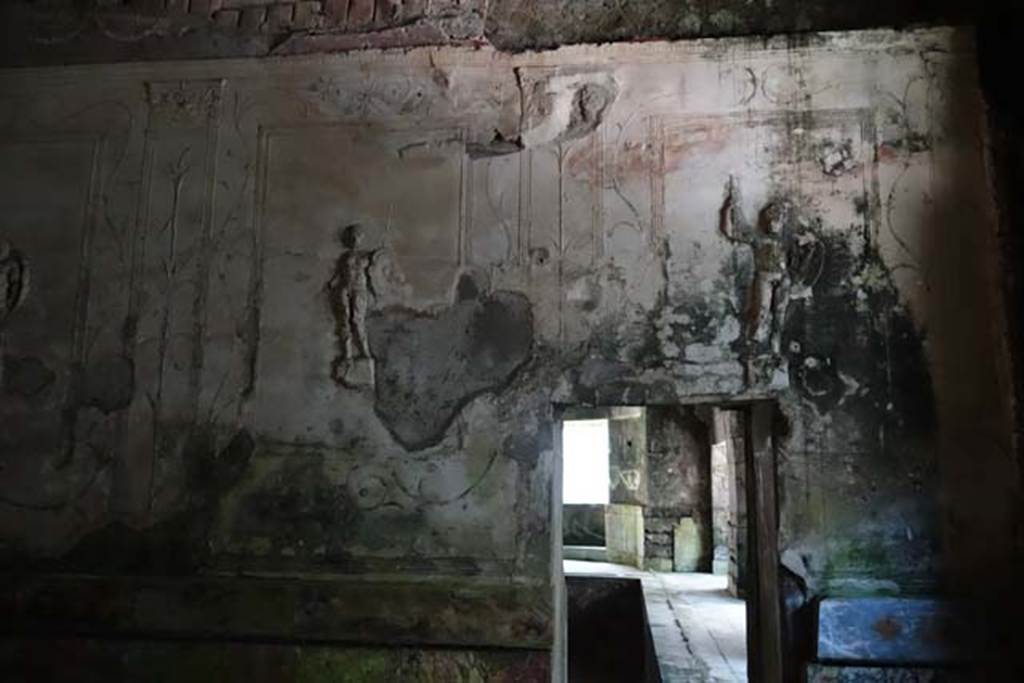 Suburban Baths, Herculaneum. June 2014. East wall of tepidarium, with doorway to larger caldarium. Photo courtesy of Michael Binns.